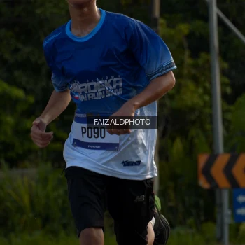 Runner Photo 3483776