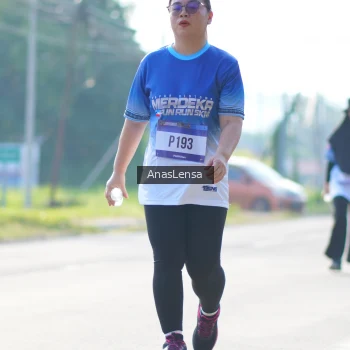 Runner Photo 3483862