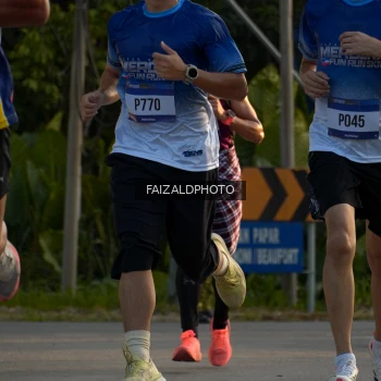 Runner Photo 3483900
