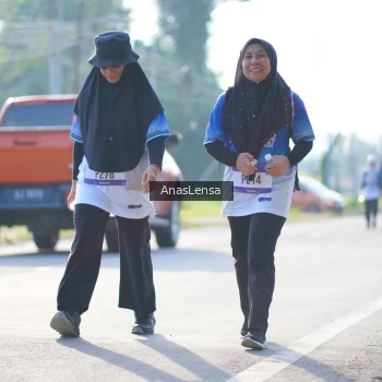 Runner Photo 3484016