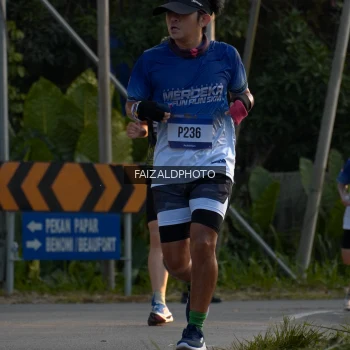 Runner Photo 3484112