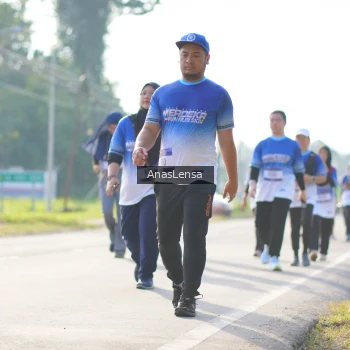Runner Photo 3484135