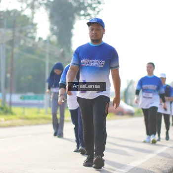 Runner Photo 3484168
