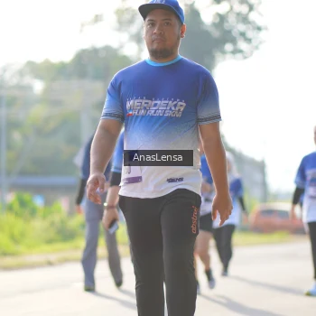 Runner Photo 3484190