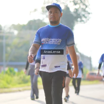 Runner Photo 3484197