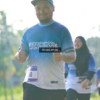 Runner Photo 3484233