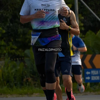 Runner Photo 3484276