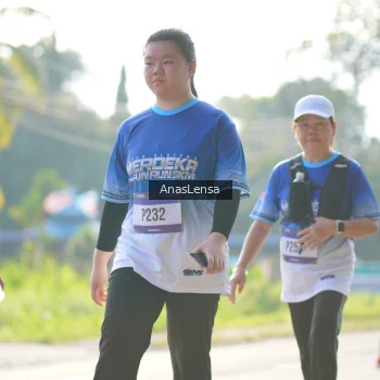 Runner Photo 3484325