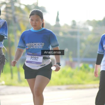 Runner Photo 3484327