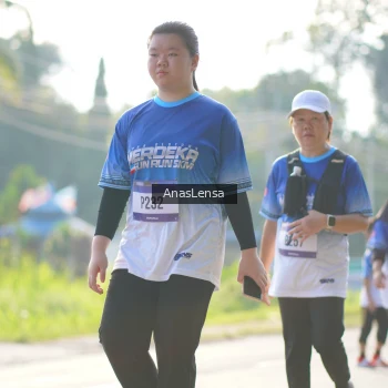 Runner Photo 3484338