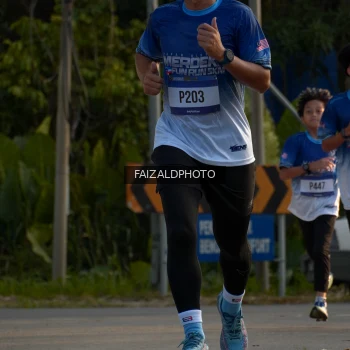 Runner Photo 3484345