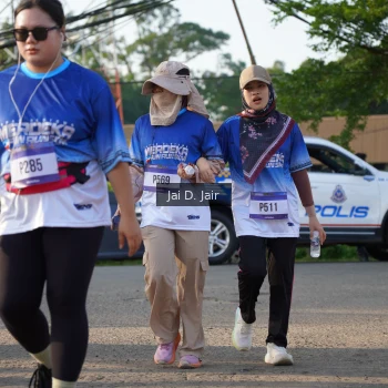 Runner Photo 3484379