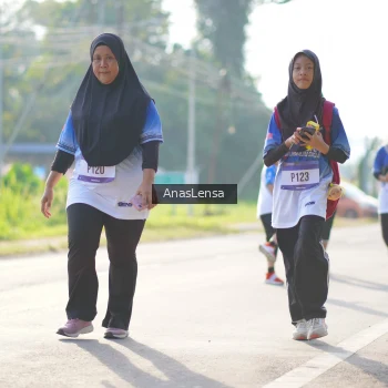 Runner Photo 3484383