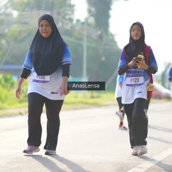 Runner Photo 3484388