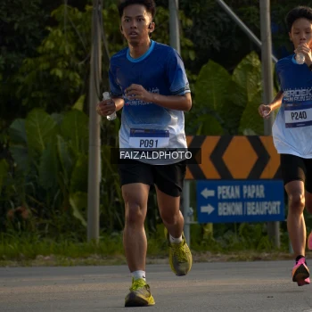 Runner Photo 3484405