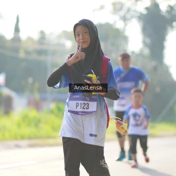 Runner Photo 3484472