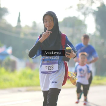 Runner Photo 3484475