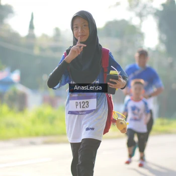 Runner Photo 3484476
