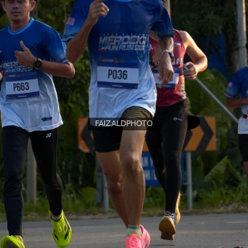 Runner Photo 3484495