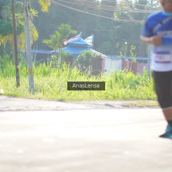 Runner Photo 3484525