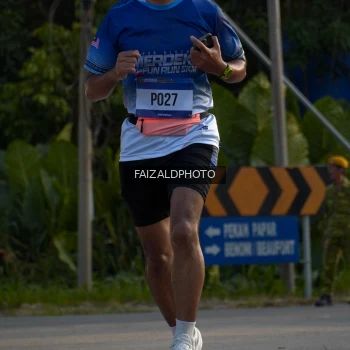Runner Photo 3484559