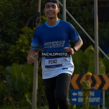Runner Photo 3484561