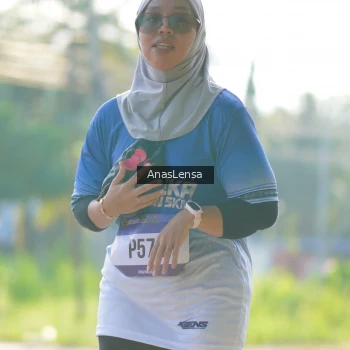 Runner Photo 3484582