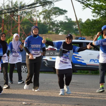 Runner Photo 3484596