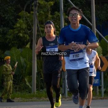 Runner Photo 3484613