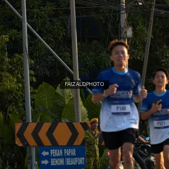 Runner Photo 3484691