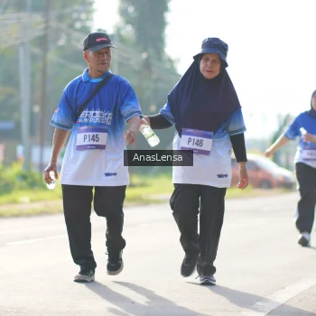 Runner Photo 3484694