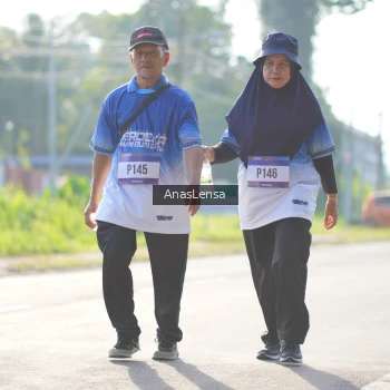 Runner Photo 3484696