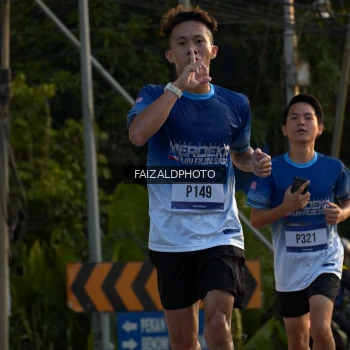 Runner Photo 3484727
