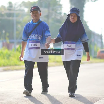 Runner Photo 3484730
