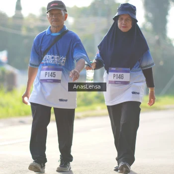 Runner Photo 3484736