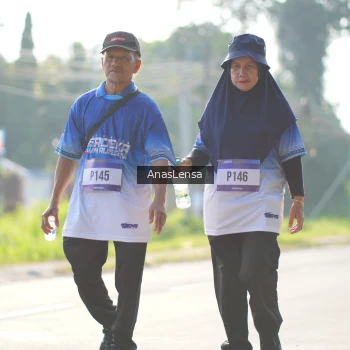 Runner Photo 3484771