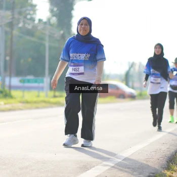 Runner Photo 3484778