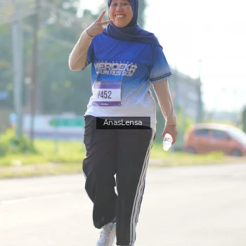 Runner Photo 3484804