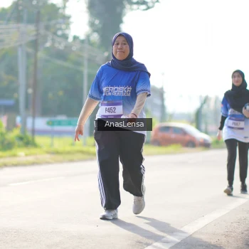 Runner Photo 3484808
