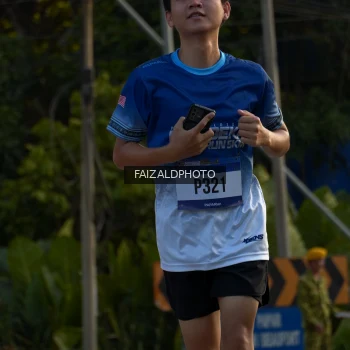 Runner Photo 3484818
