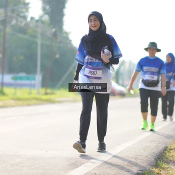 Runner Photo 3484853