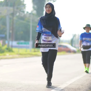 Runner Photo 3484855