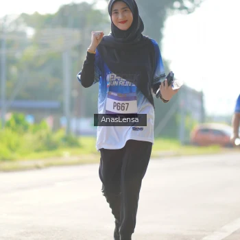 Runner Photo 3484888