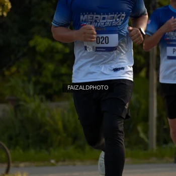 Runner Photo 3484911