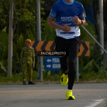 Runner Photo 3484996