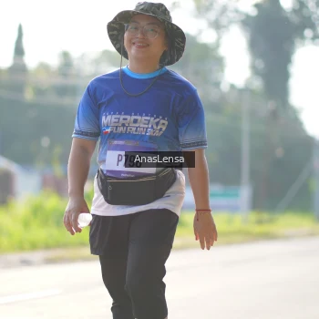 Runner Photo 3485003