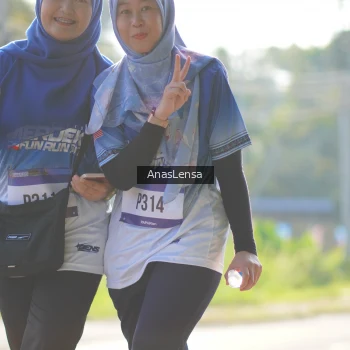 Runner Photo 3485140