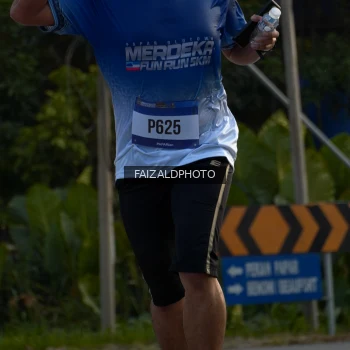 Runner Photo 3485380