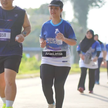 Runner Photo 3485428