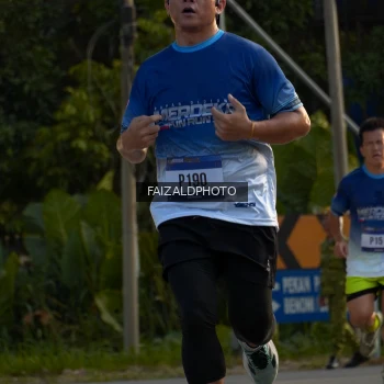 Runner Photo 3485435